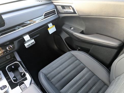 New 2026 Mitsubishi Outlander SE FWD image 19