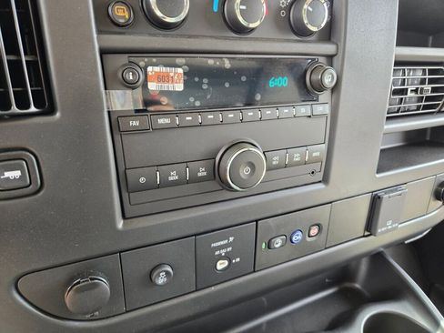 New 2025 Chevrolet Express 3500 w/ Power Convenience Package image 24