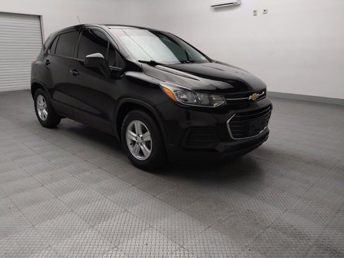 Used 2020 Chevrolet Trax LS w/ Tint and Cruise Package image 13