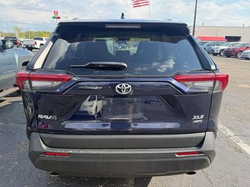 Used 2023 Toyota RAV4 XLE w/ Convenience Package AWD/4WD image 4