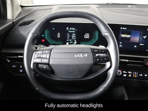 Used 2026 Kia Sportage LX FWD image 7