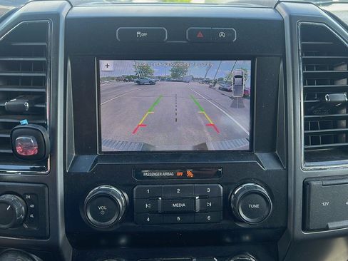 Used 2019 Ford F150 XLT w/ Equipment Group 302A Luxury AWD/4WD image 24