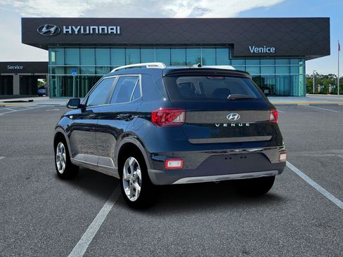 New 2026 Hyundai Venue SEL FWD image 24
