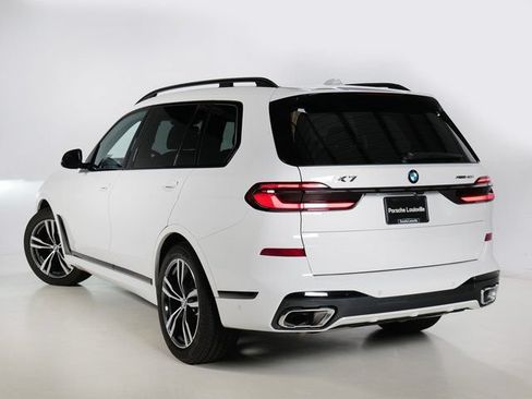 Used 2026 BMW X7 xDrive40i w/ M Sport Package AWD/4WD image 3