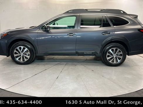 Used 2025 Subaru Outback Premium image 2