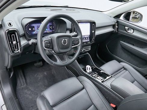 New 2026 Volvo XC40 B5 Plus w/ Protection Package Premier image 14