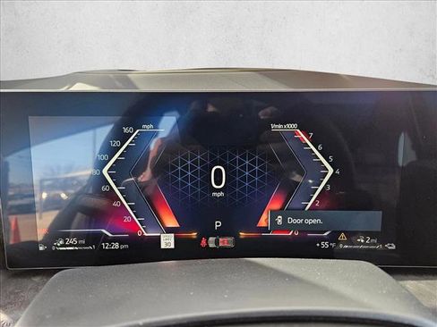 New 2026 BMW X5 xDrive50e image 10