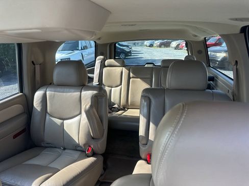 Used 2006 GMC Yukon XL Denali AWD/4WD image 19