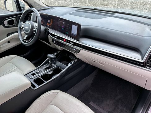 Used 2025 Kia Sorento EX w/ Panoramic Sunroof Package FWD image 29