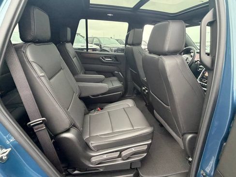 New 2026 GMC Yukon Denali w/ Sun & Power Step Package AWD/4WD image 15