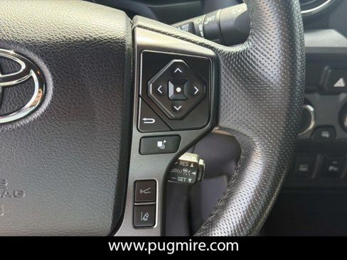Used 2021 Toyota Tacoma TRD Off-Road w/ Technology Package AWD/4WD image 26