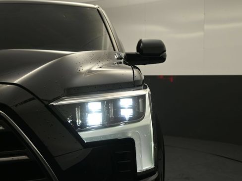 Used 2024 Toyota Sequoia Platinum AWD/4WD image 12