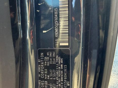 Used 2015 Kia Sedona LX FWD image 29
