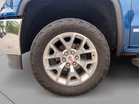 Used 2018 GMC Sierra 1500 SLT w/ SLT Premium Package AWD/4WD image 30