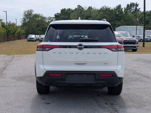 Used 2025 Nissan Pathfinder SV AWD/4WD image 4