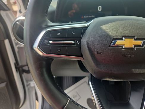 Used 2025 Chevrolet Equinox LT image 20