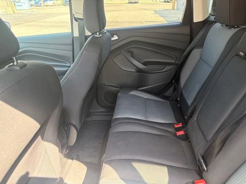 Used 2018 Ford Escape SE w/ SE Sync 3 Package FWD image 15