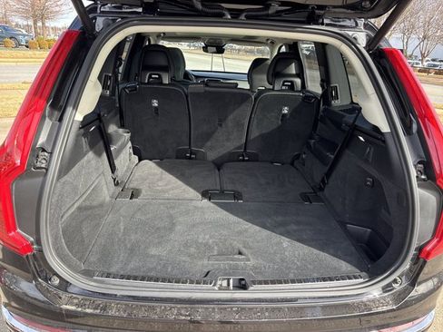 Used 2024 Volvo XC90 B5 Plus image 8