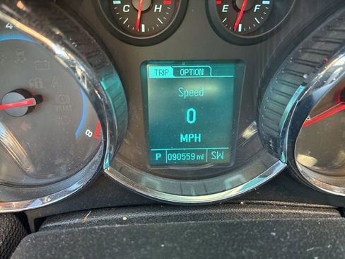 Used 2013 Chevrolet Cruze LTZ image 18