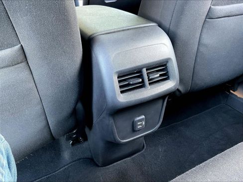 Used 2021 Chevrolet Equinox LT FWD image 10