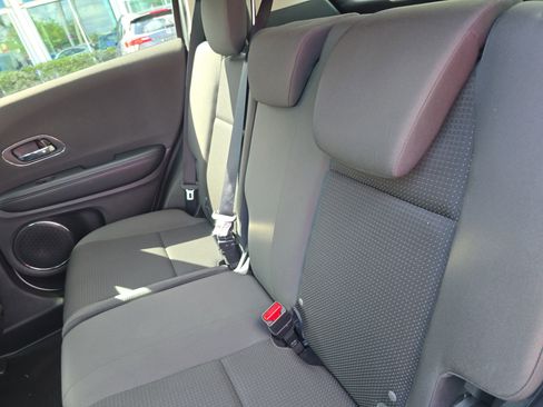 Used 2019 Honda HR-V EX image 14