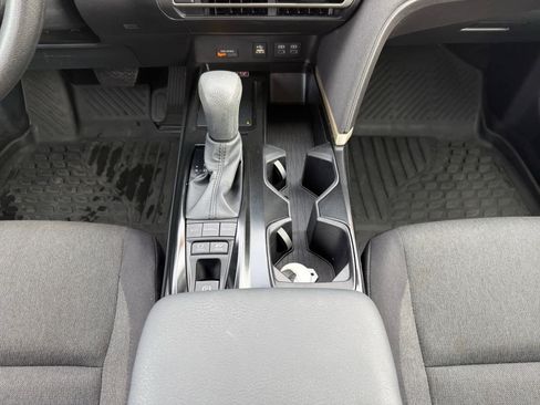 Used 2025 Toyota Camry LE image 15