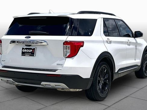 Used 2020 Ford Explorer XLT w/ Equipment Group 202A RWD image 13
