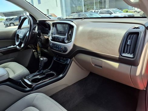 Used 2017 GMC Canyon SLE w/ SLE Convenience Package RWD image 17