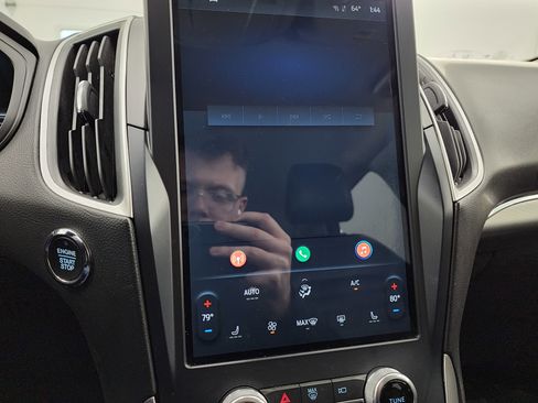 Used 2022 Ford Edge SEL image 41