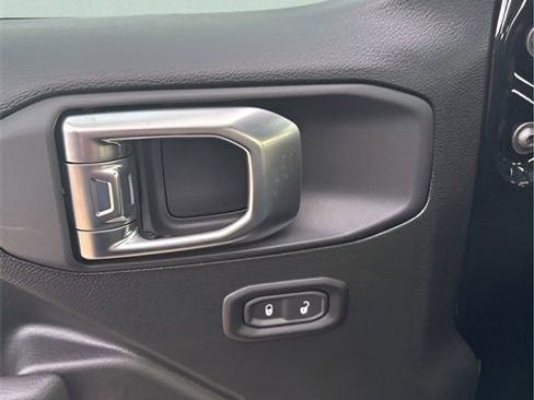 New 2026 Jeep Gladiator Sport image 11