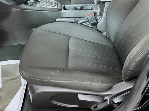 Used 2016 Ford Focus SE image 19
