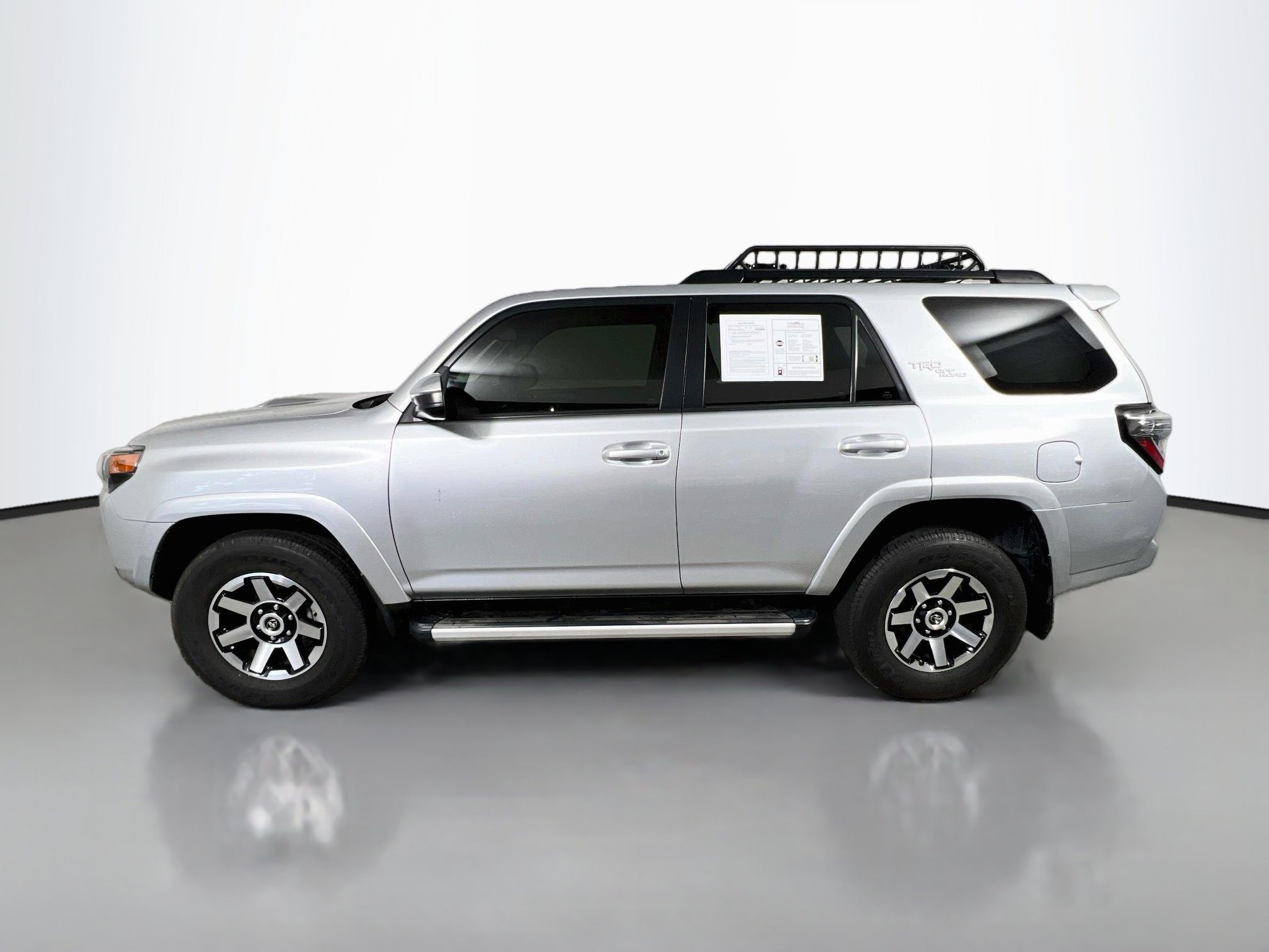 Used 2023 Toyota 4Runner TRD Off-Road AWD/4WD image 9