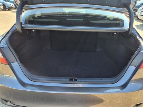 Used 2022 Toyota Camry LE image 29