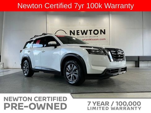 Used 2025 Nissan Pathfinder SV FWD image 27