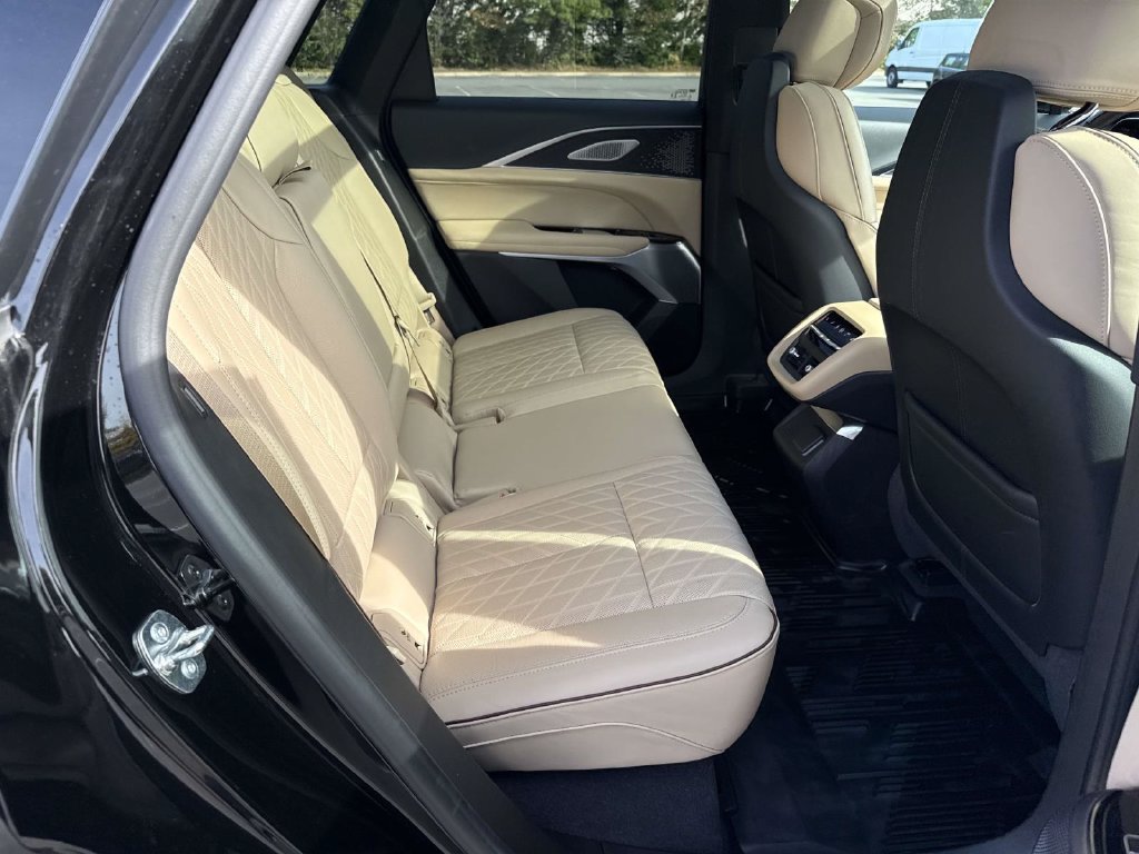 Certified 2026 Cadillac Lyriq Signature Luxury w/ Nappa Leather Package AWD/4WD image 11