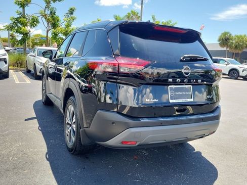 Used 2023 Nissan Rogue SV w/ SV Premium B Package FWD image 6