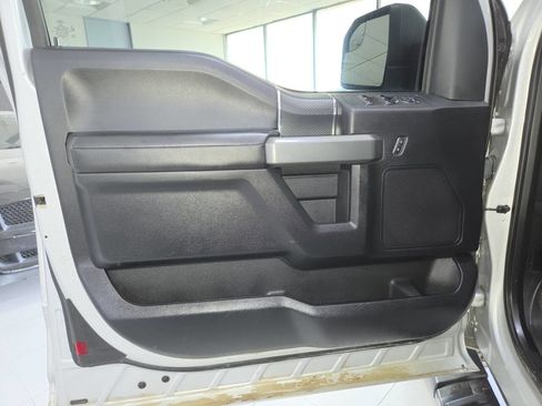 Used 2018 Ford F150 XLT w/ Equipment Group 302A Luxury AWD/4WD image 17