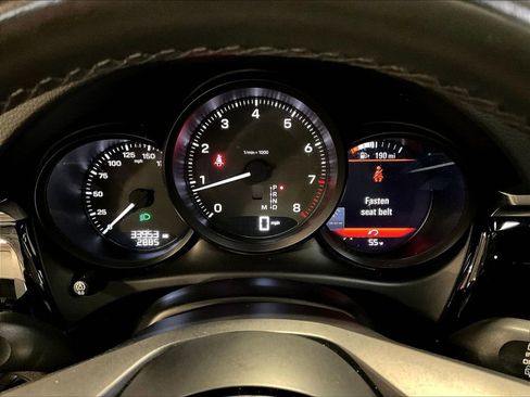 Certified 2023 Porsche Macan image 25