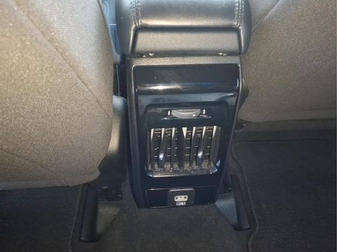 Used 2025 Jeep Compass Sport AWD/4WD image 16