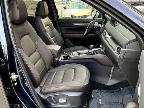 Used 2025 MAZDA CX-5 Signature image 6