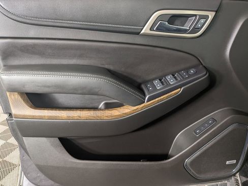 Used 2018 GMC Yukon Denali w/ Denali Ultimate Package image 16