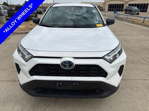 Used 2024 Toyota RAV4 LE AWD/4WD image 2