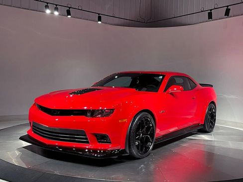 Used 2015 Chevrolet Camaro Z/28 image 2