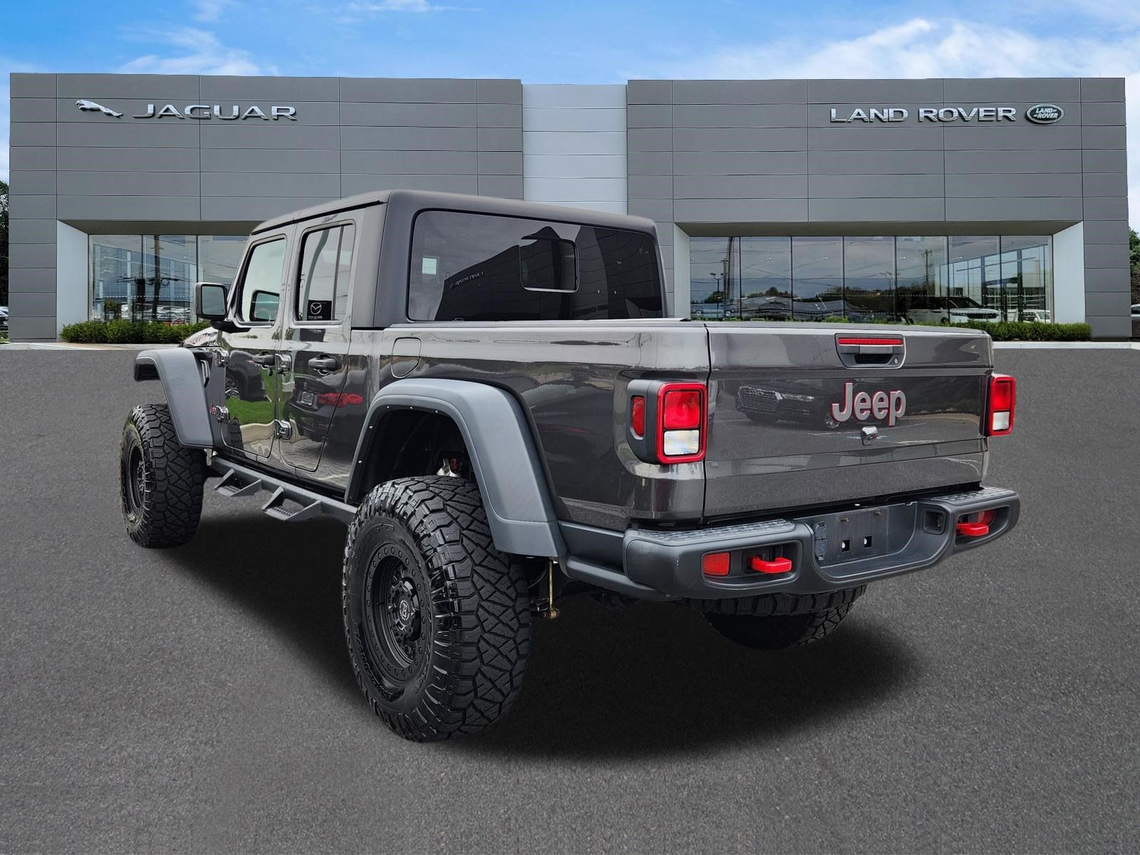 Used 2021 Jeep Gladiator Rubicon AWD/4WD image 3