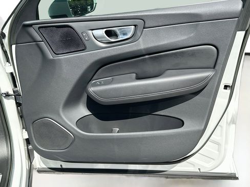 Used 2023 Volvo XC60 B5 Plus w/ Protection Package Premier image 34