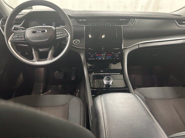 Used 2023 Jeep Grand Cherokee L Laredo w/ Luxury Tech Group I AWD/4WD image 16