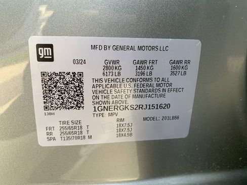 Used 2024 Chevrolet Traverse LT image 36