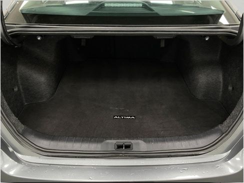 Certified 2025 Nissan Altima 2.5 SV FWD image 34