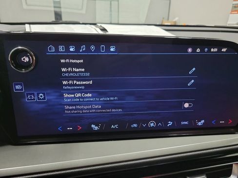 Used 2024 Chevrolet Traverse LT image 7