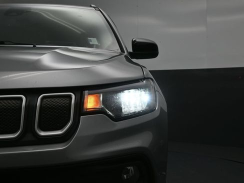 Used 2022 Jeep Compass Latitude w/ Convenience Group AWD/4WD image 14